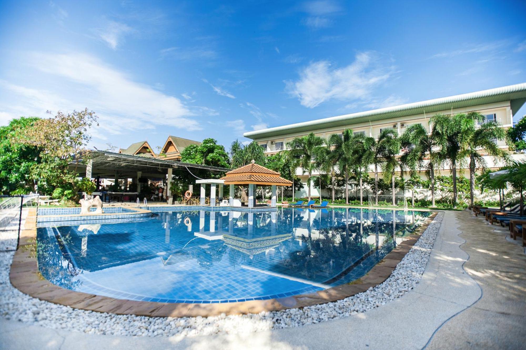 Blue Beach Grand Resort And Spa Rawai Extérieur photo