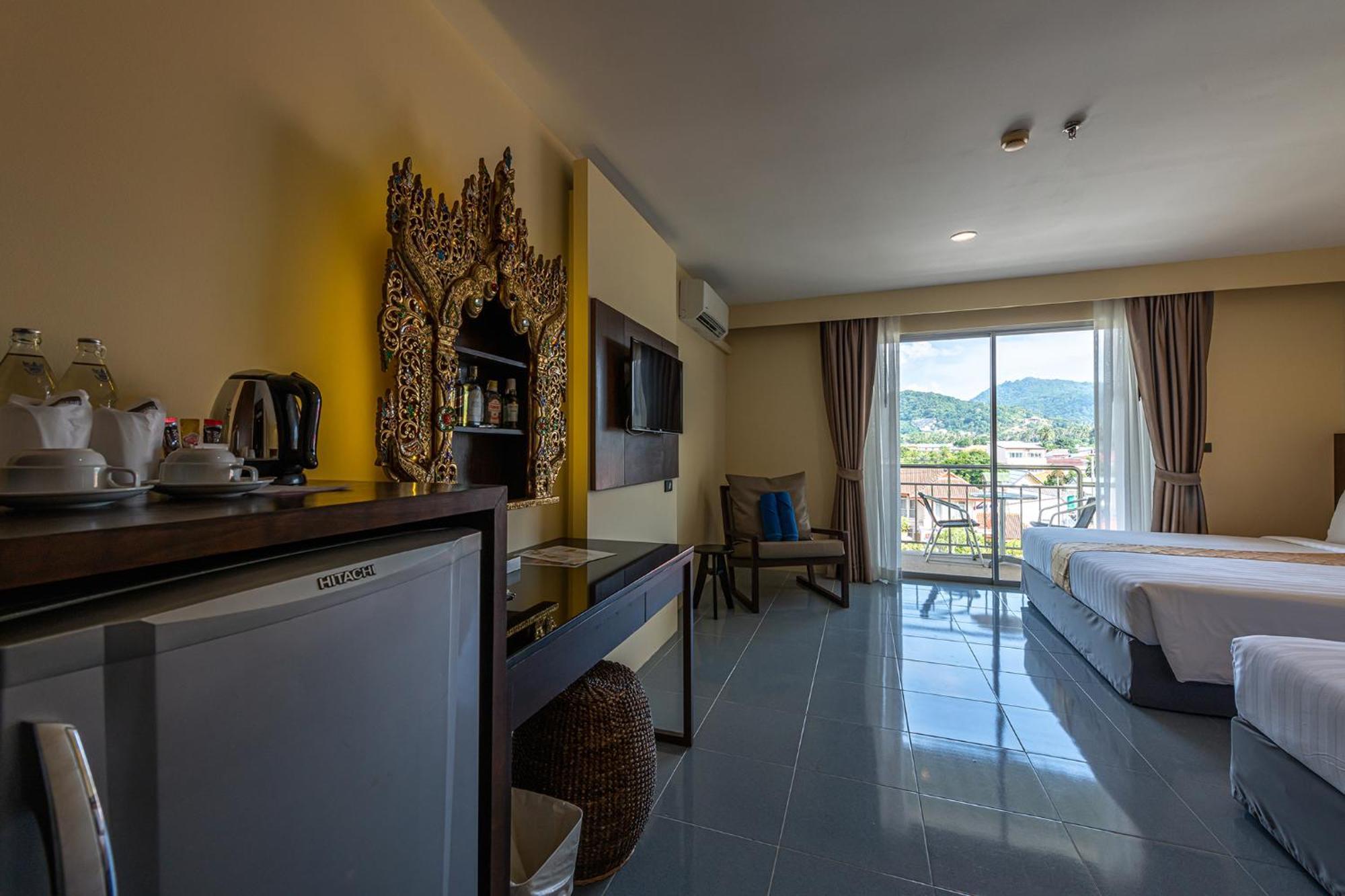 Blue Beach Grand Resort And Spa Rawai Extérieur photo