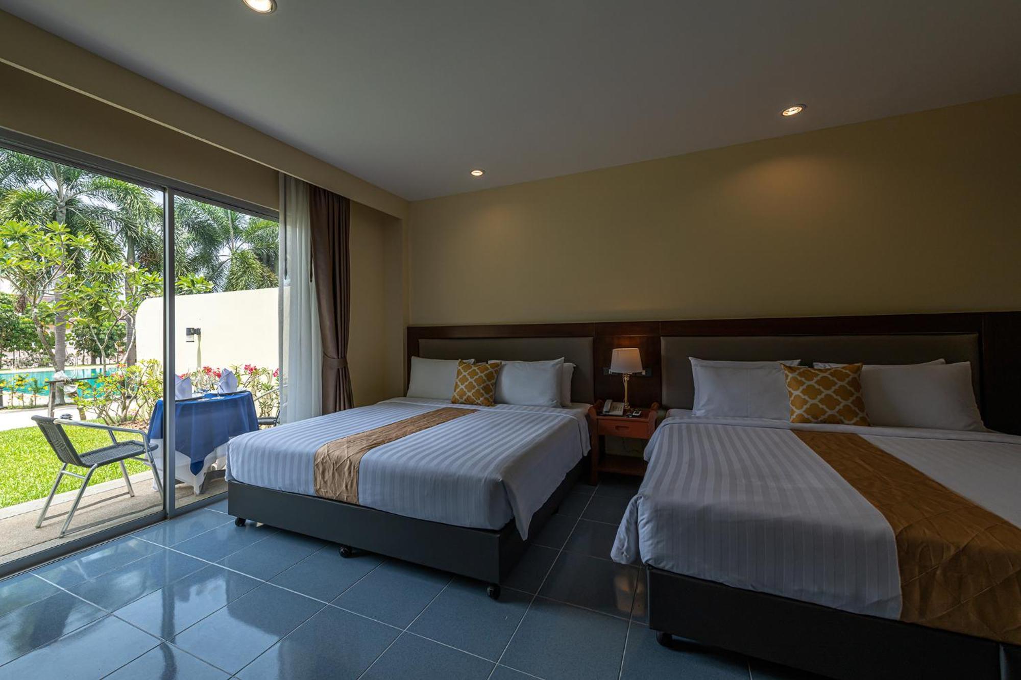 Blue Beach Grand Resort And Spa Rawai Extérieur photo